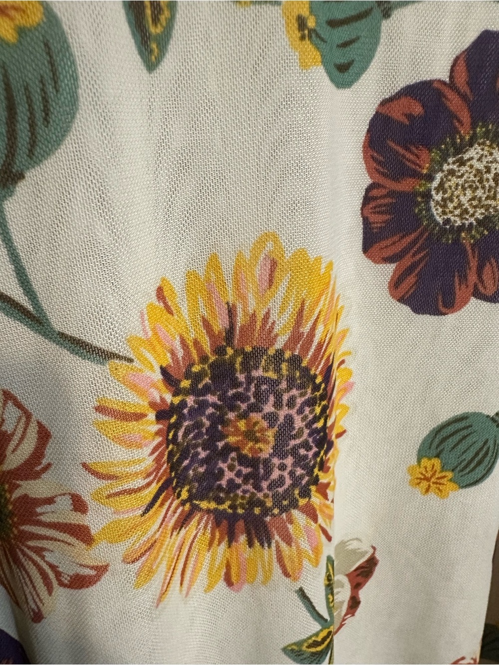 Passport Beige Sunflower Floral Short-Sleeve Blouse - Picture 5 of 6